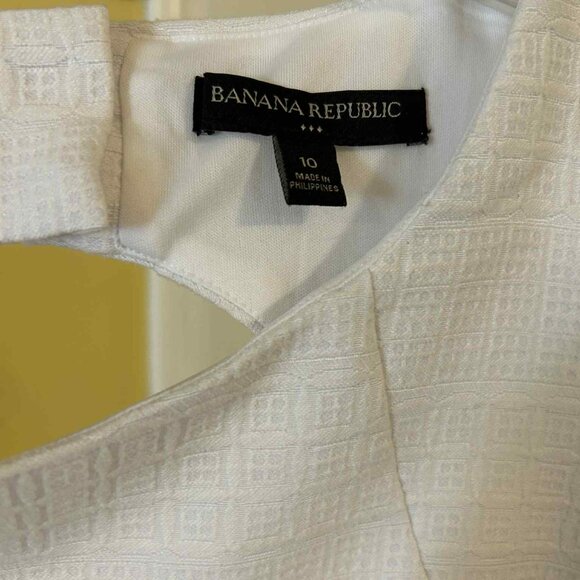 White Dress; Size 10 Never Worn - Picture 2 of 3